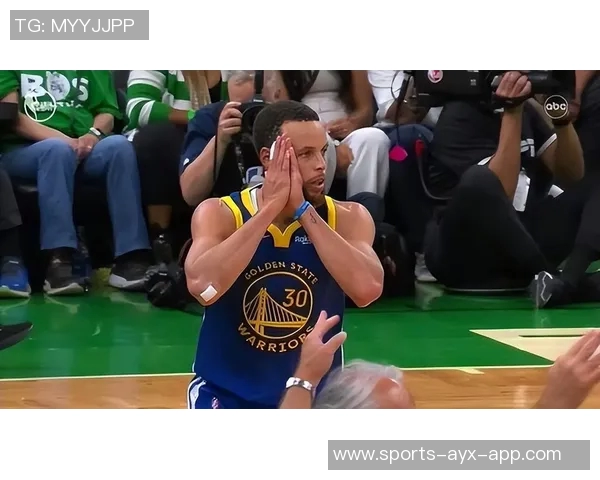 NBA球星心目中的最佳庆祝动作解析库里晚安安詹姆斯戴皇冠与耸肩风采 NBA球星心目中的最佳庆祝动作解析库里晚安安詹姆斯戴皇冠与耸肩风采