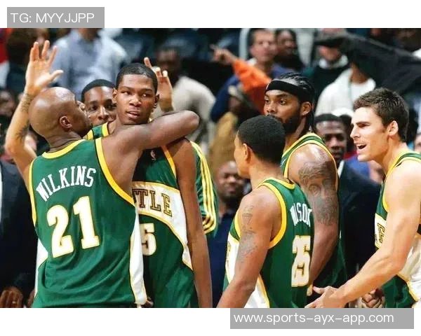 库珀表现出色却难救主单场21分4板1助仍遭球队失利 库珀表现出色却难救主单场21分4板1助仍遭球队失利