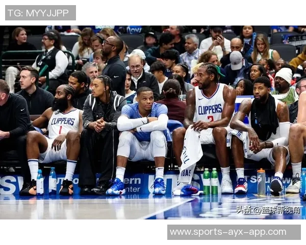 阿德巴约强调球队凝聚力每位球员明确角色提升速度与攻击力 阿德巴约强调球队凝聚力每位球员明确角色提升速度与攻击力